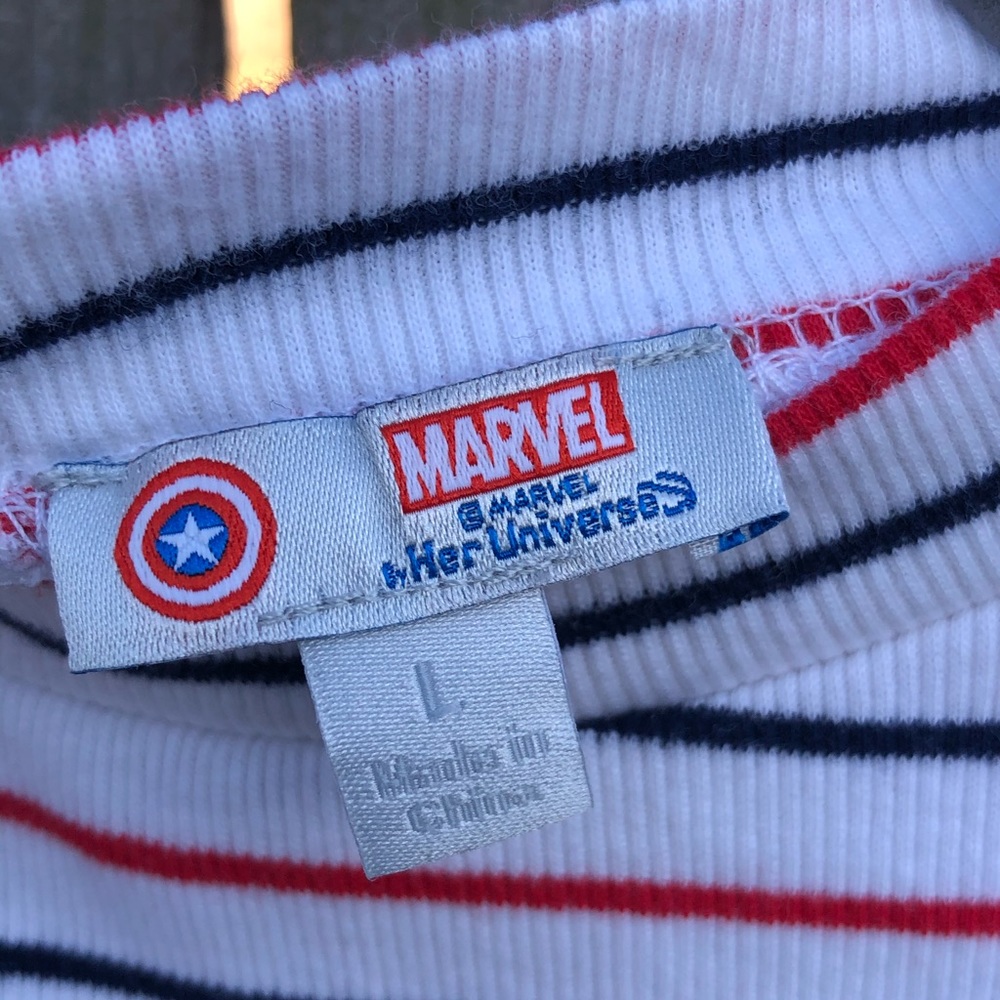 Marvel - Picture 3 of 3